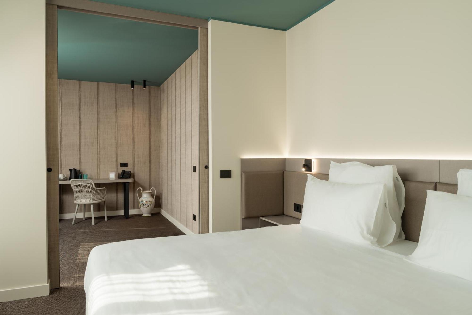 Wanderlust Hotel - Suite & Spa - Apartments & Villas - Bardolino, Lago Di Garda - Verona Exterior photo