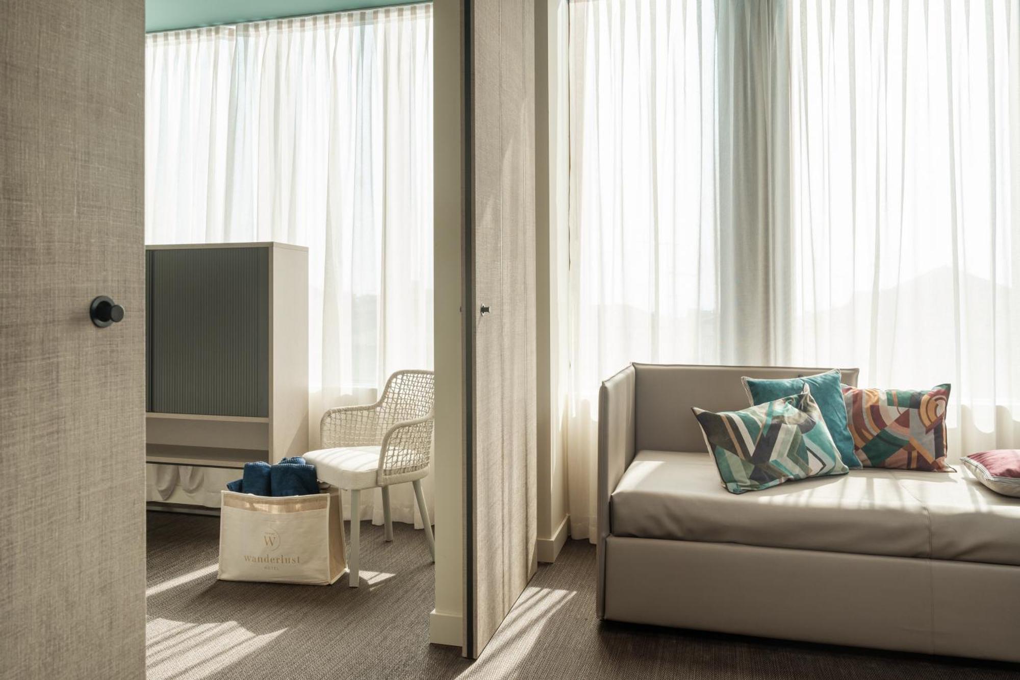 Wanderlust Hotel - Suite & Spa - Apartments & Villas - Bardolino, Lago Di Garda - Verona Exterior photo