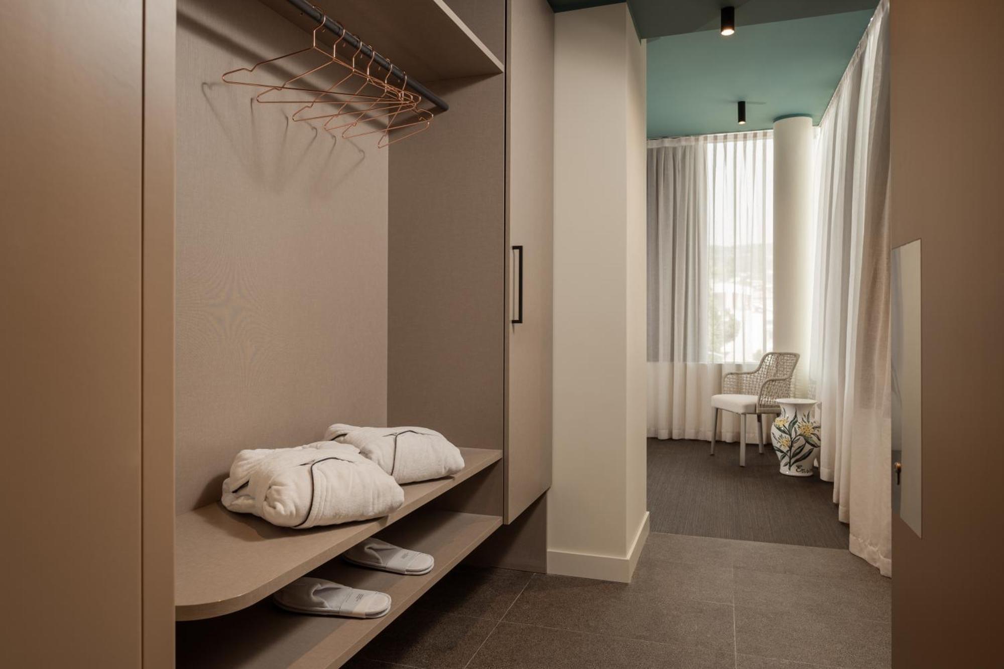Wanderlust Hotel - Suite & Spa - Apartments & Villas - Bardolino, Lago Di Garda - Verona Exterior photo