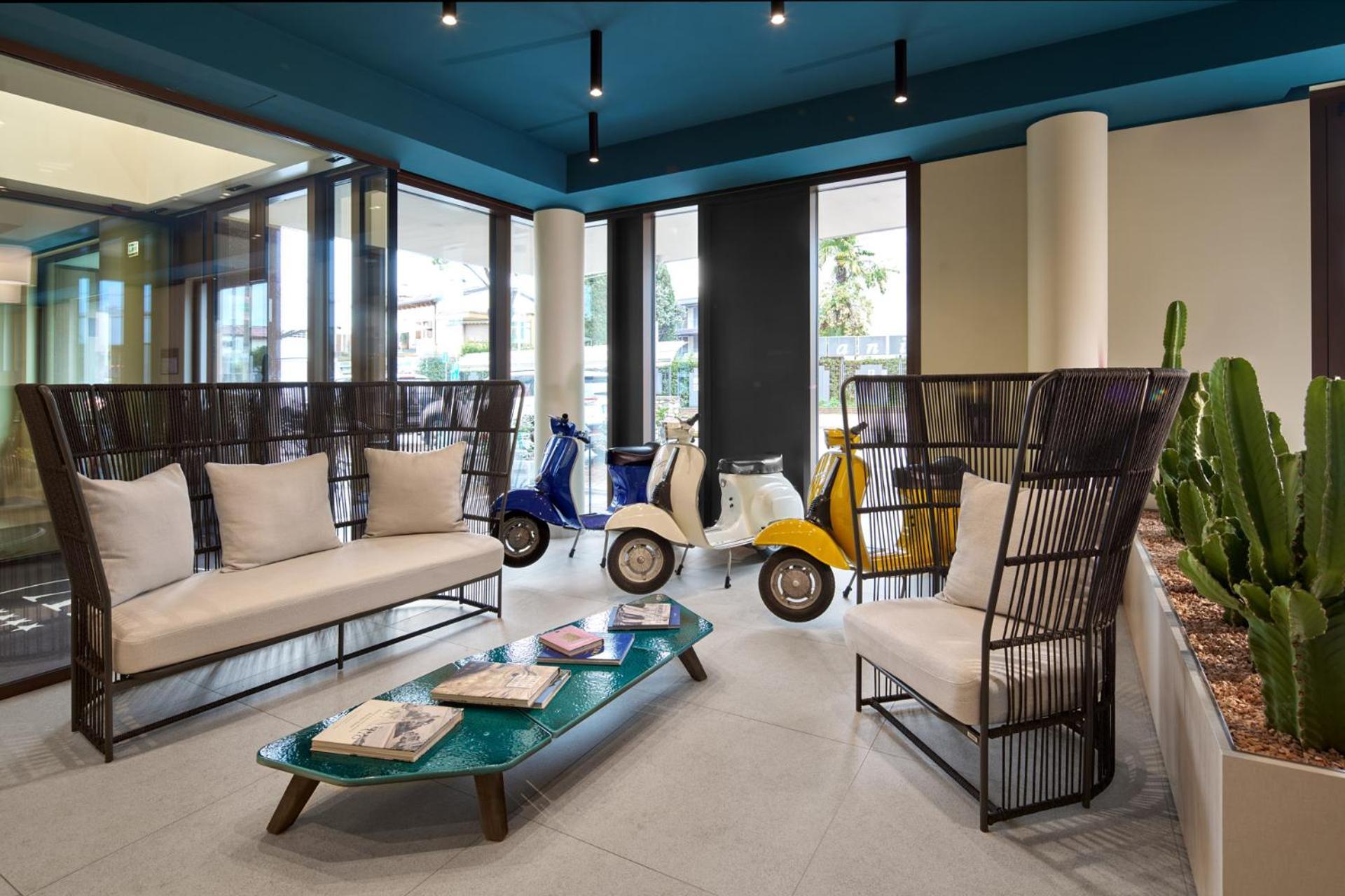 Wanderlust Hotel - Suite & Spa - Apartments & Villas - Bardolino, Lago Di Garda - Verona Exterior photo