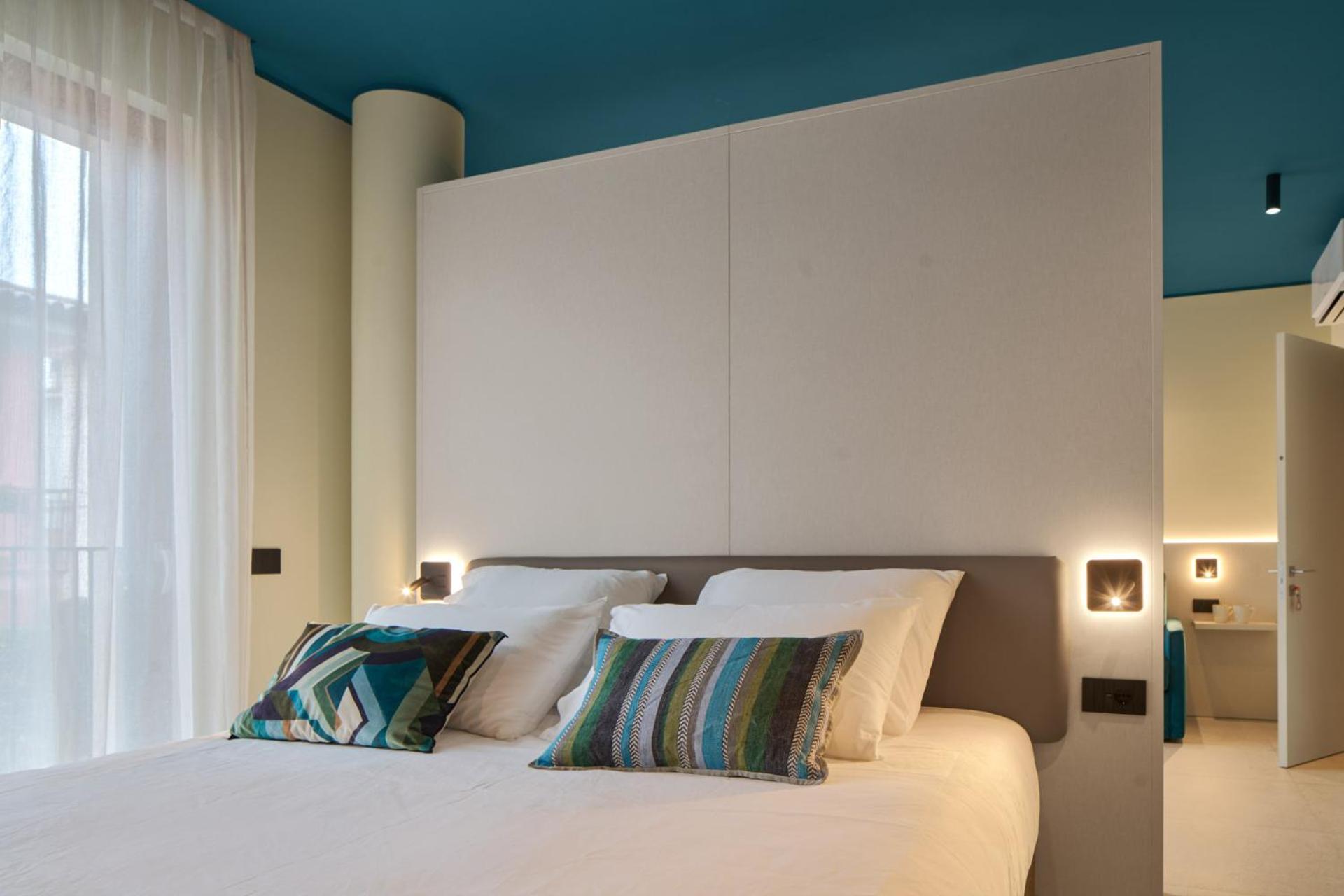 Wanderlust Hotel - Suite & Spa - Apartments & Villas - Bardolino, Lago Di Garda - Verona Exterior photo