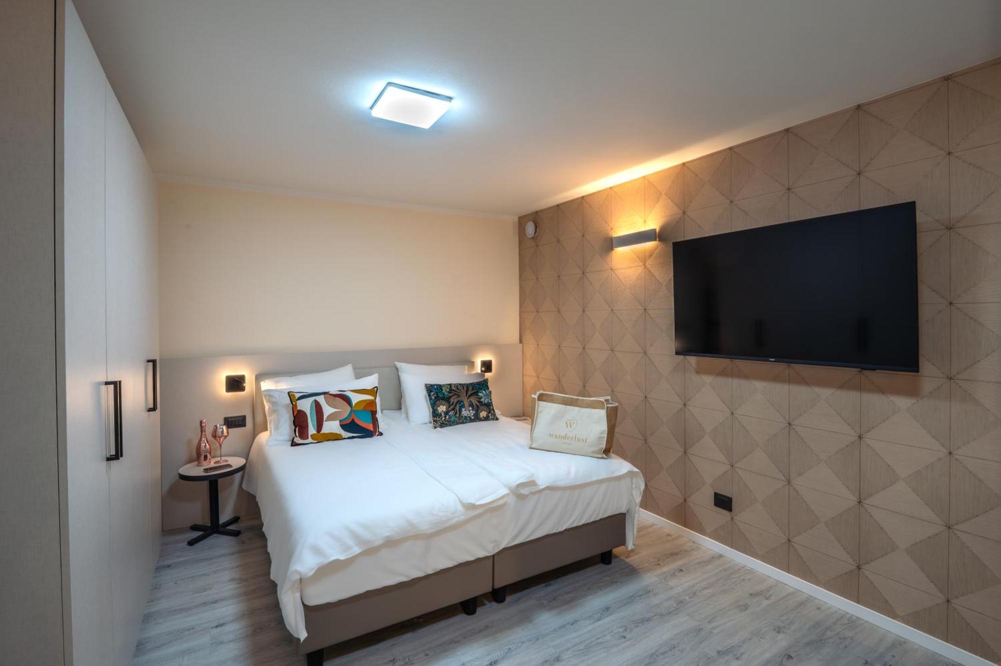 Wanderlust Hotel - Suite & Spa - Apartments & Villas - Bardolino, Lago Di Garda - Verona Exterior photo